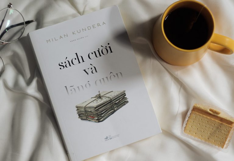 Sách cười và lãng quên