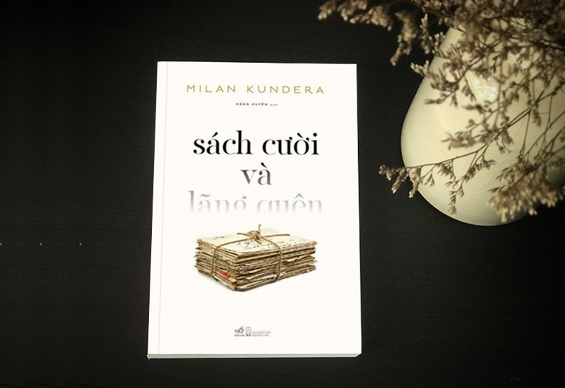 Sách cười và lãng quên