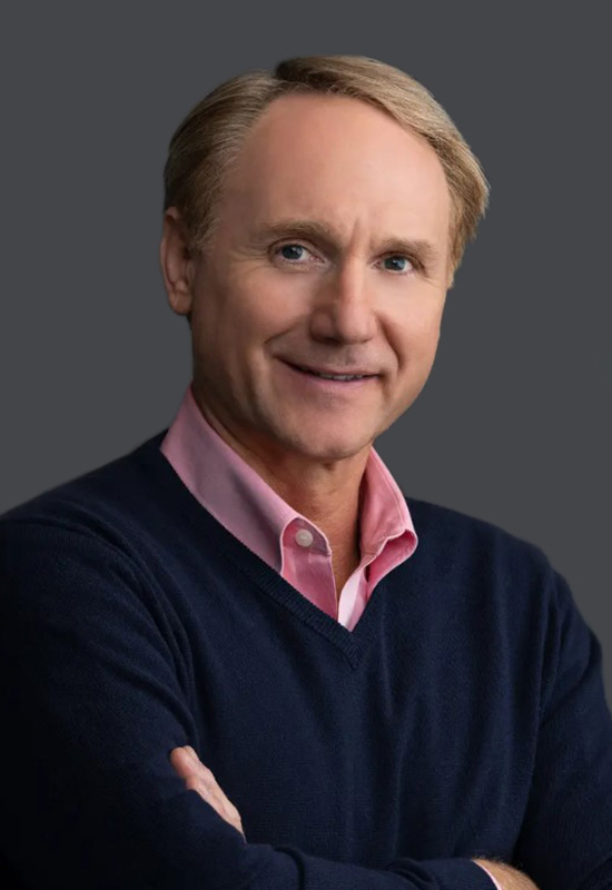 Nhà văn Dan Brown - Ông vua của những mật mã vĩ đại nhất